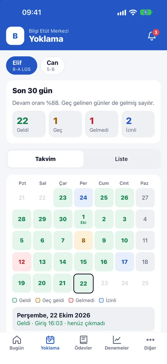 Veli uygulamasında yoklama ekranı: günlük giriş ve çıkış saatleri